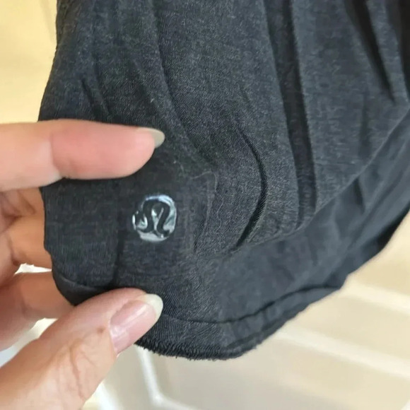 Lululemon dark grey tank top - Picture 4 of 4